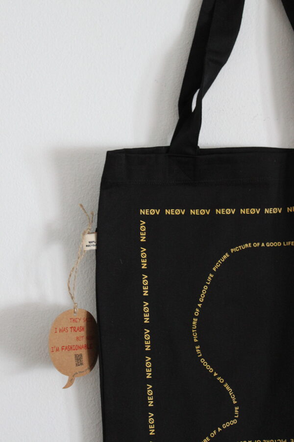 Picture of a Good Life Tote Bag (black/orange)